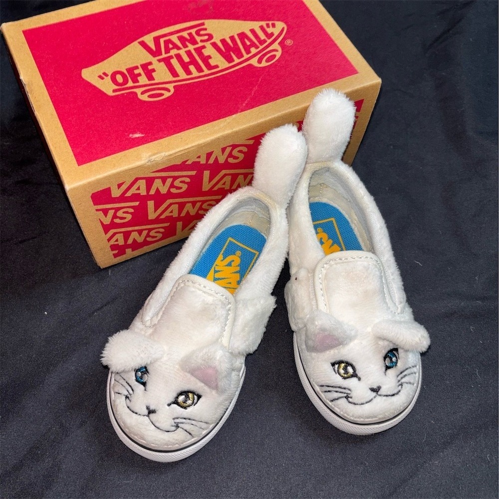 Vans Cat Slip-On V Toddler Shoes White Kitty Face Ears Size 5 3-D ears faux fur